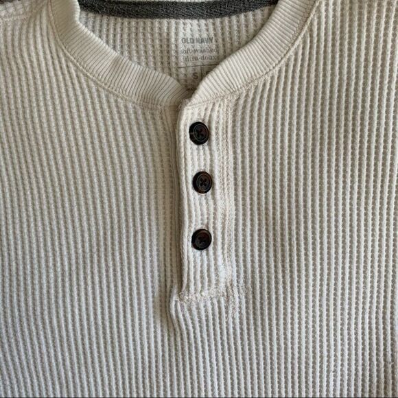 Women’s Old Navy RibbedCream Thermal Shirt Size Small - Picture 2 of 3